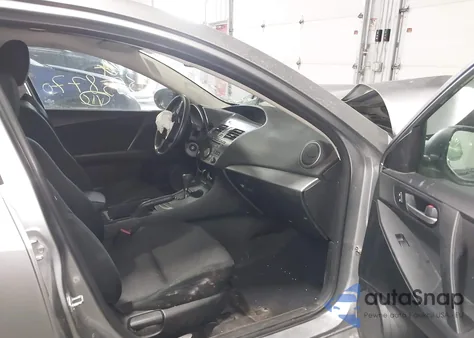 2013 Mazda Mazda3 I Sport z USA, uszkodzony, nr VIN JM1BL1U76D1845495